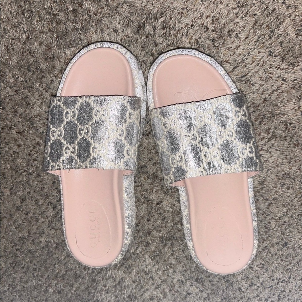 Gucci Metallic Silver Slide Sandals authentic